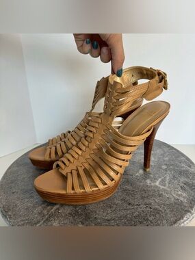 Stuart Weitzman Beige Leather Heels Sandals Stiletto 7.5